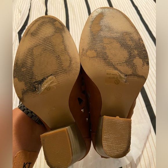 Open toe high heal boot/sandals - Picture 2 of 5